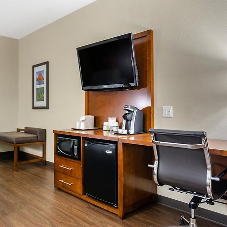 Comfort Suites Helena Airport Exterior photo
